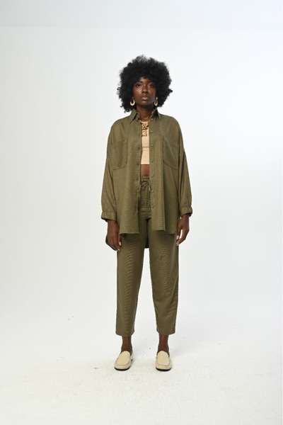 Orfeo Negro Women's Double Pocket Straight Color Sleeves Stringed Oversize Cut Shirt