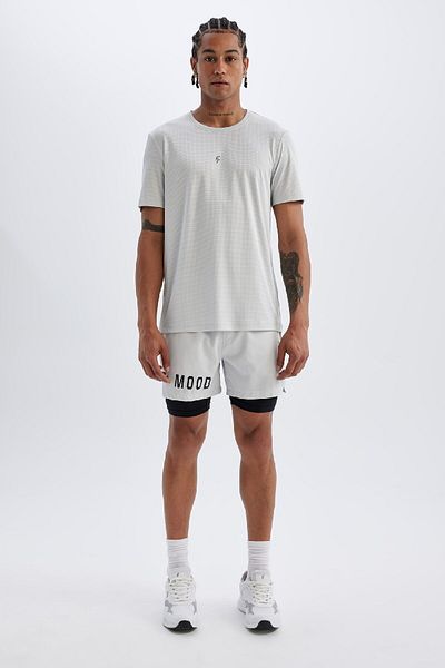 DeFacto Fit Slim Fit Slim Fit Αθλητικό κολάν σορτς με τσέπη τηλεφώνου με φερμουάρ Z2147az24au