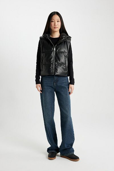 DeFacto Faux Leather Water Repellent Inflatable Vest with Hood and Zipper Pocket C0919Ax24Au