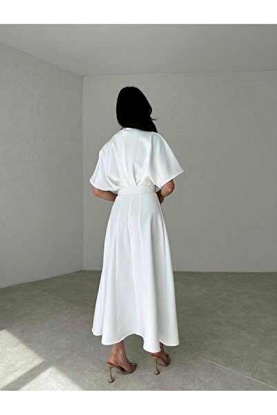 Afiş Butik Біла плісирована сукня міді з розрізами з білим поясом