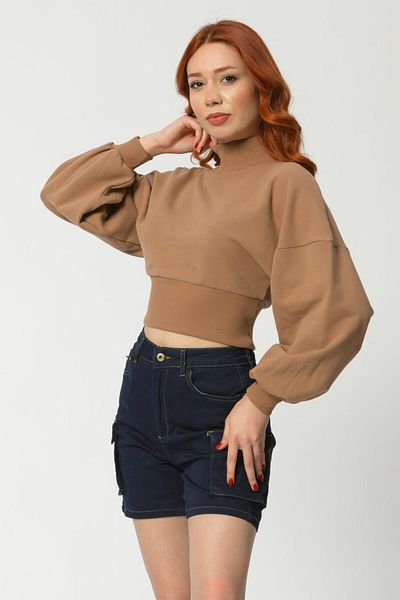 Noori Къс суитшърт