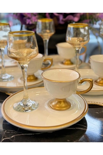 Carmen Soft Set of 6 Round Catering Plates and Cups