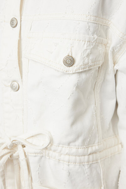 Trendyol Collection Jachetă oversize din denim cu buclă texturată cu piatră - Detaliu de legare TWOAW25CE00022