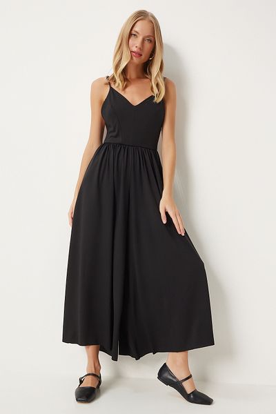 Happiness İstanbul Schwarzer Jumpsuit mit V-Ausschnitt und Seilträgern für Damen - UB00292