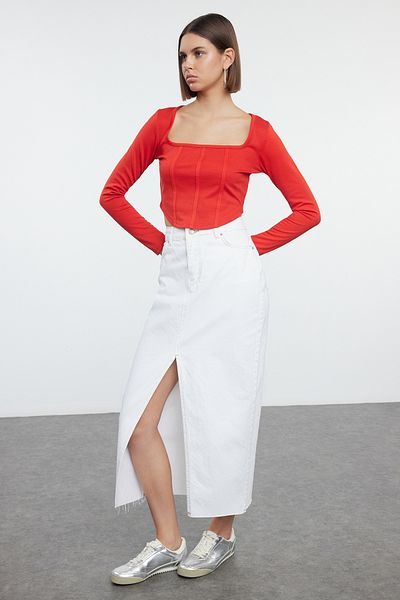 Trendyol Collection Vörös szögletes gallérral zárható blúz - csővezeték részlet, TWOAW23BZ00151