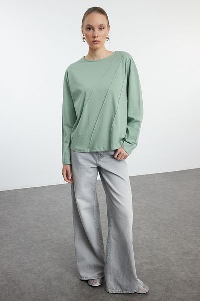 Trendyol Collection Mátový pohodlný střih – 100% bavlna Detailní prošívání trička TWOAW25TS00006