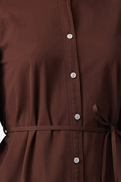 Trendyol Collection Μίνι υφαντό φόρεμα με μακρυμάνικο ίσιο καφέ ζωσμένο TWOAW24EL00795