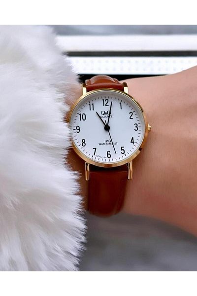 Q&Q Women's Vegan Leather - Timeless Classic White Wristwatch, Brown, Gold Metal Frame