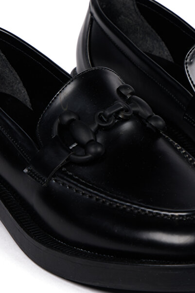 Bestello Дамски обувки с термопластична каишка и катарама 281-128