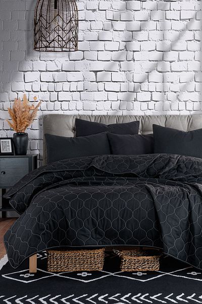 Eponj Home Double Quilted Bed Cover Set - Solid Black