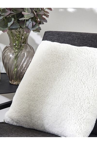 Medaillon Home Double Sided Plush Fleece - Decorative Throw Pillow Cover