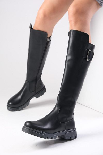 Mio Gusto Schwarze Damenstiefel mit seitlichem Reißverschluss und dicker Sohle