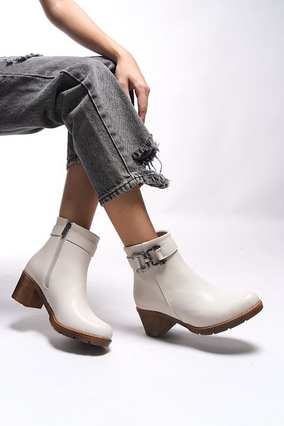 Riccon Libthana Beige Skin Women's Heeled Boots - Chain Detailed 0012725