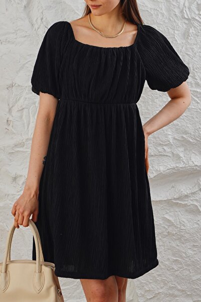 LİVE SPORT فستان أسود قصير - رقبة مربعة وأكمام بطيخ وتفاصيل رداء