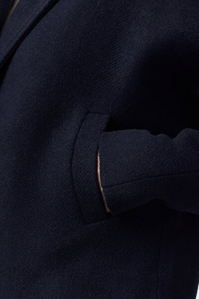 Trendyol Collection Námořnická modrá Regular Woolen Short Jacket Coat TWOAW25KB00047