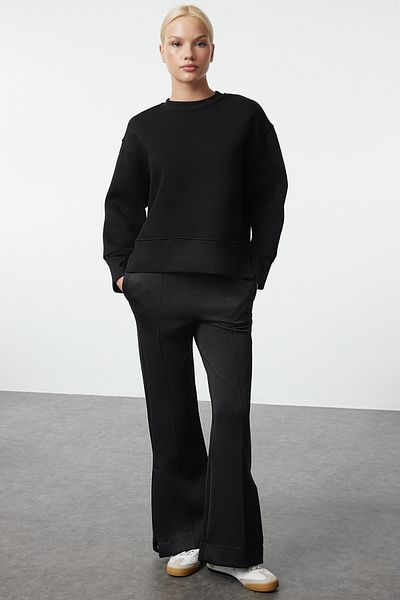 Trendyol Collection Черен суичър с кръгло деколте от полар - стандартна кройка TWOAW25SW00169