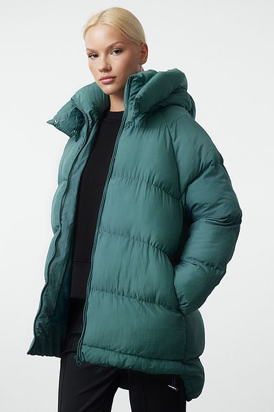 Trendyol Collection Übergroße grüne Pufferjacke – Kapuze und wasserabweisend, Winter – TWOAW23MO00193
