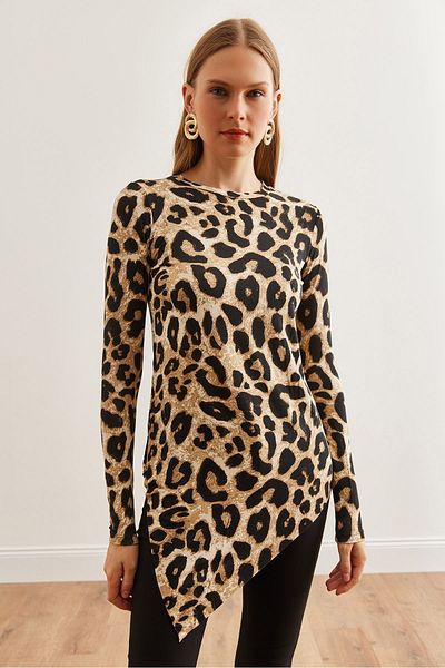 Olalook Asymmetrisch geschnittene Viskose-Tunika – großer Leopard, Rundhalsausschnitt, TNK-19000097