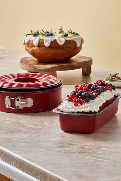 Karaca Multichef Adroit Carbon Steel 3 Piece Cake Mold Set Red