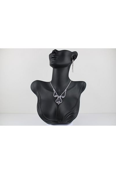 Zanora Farah Model Necklace and Earring Set