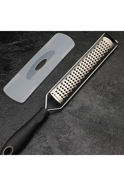 SİHİRLİ AYAKLAR Long Vertical Metal Grater