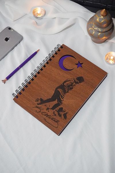 markcat Caiet de școală Mustafa Kemal Atatürk - Copertă din lemn, Utilizare zilnică, Necăptușit, Caiet A5