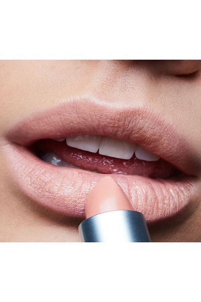 M.A.C Satin Lipstick - Satin Winter Myth-3 g