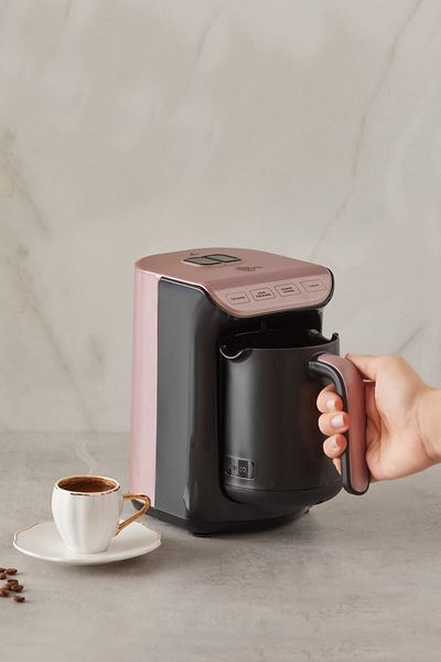 Karaca Hatir Emberde Türkischer Kaffee und türkische Kaffeemaschine Roségold 5 Tassen Kapazität mit viel Schaum