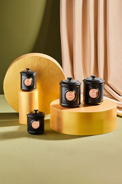 Karaca 50.Year Signature Collection - Vacuum 4-Piece Spice Set with Seal Stand