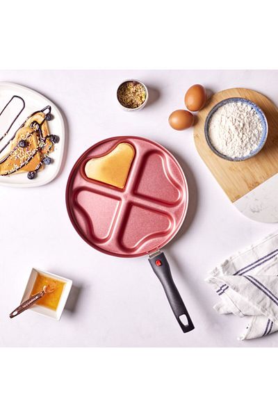 Karaca Talia Love Pancake Mold
