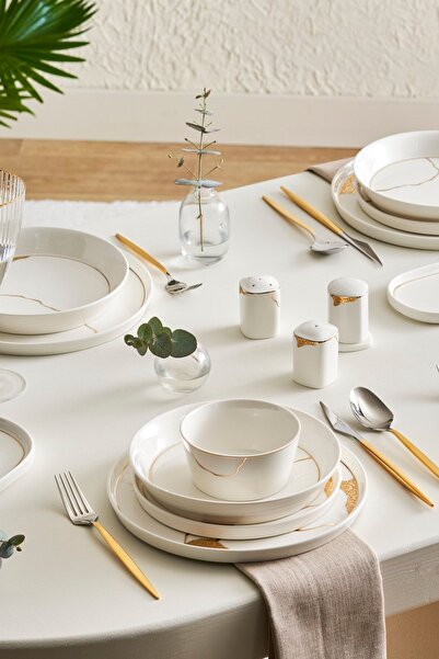 Karaca Streamline Quora 59 Parça 12 Kişilik New Bone Yemek Takımı