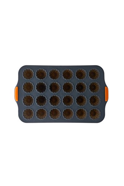 Karaca Flowers 24-Piece Muffin Cake Mold