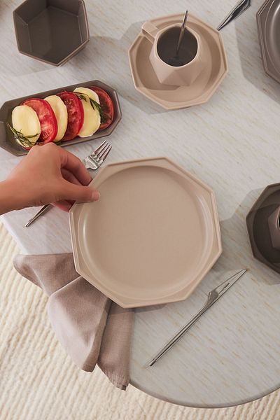 Karaca Streamline Fizbo Porcelain 26 Pieces Breakfast/Service Set for 6 Persons