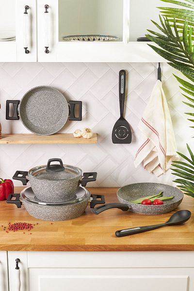 Karaca Biogranite Stella 8 Piece Serving Gift Pot Set