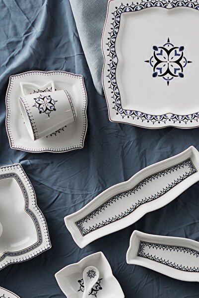 Karaca Blau 6-Person 32 Piece Square Breakfast Set