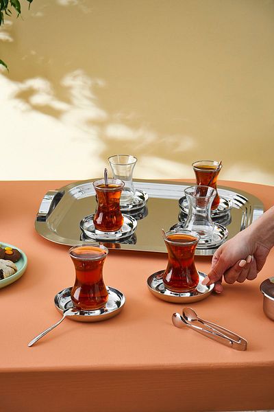 Karaca تايمليس بلاتينيوم - طقم شاي مهر 40 قطعة لـ 12 شخصًا، صينية فولاذية