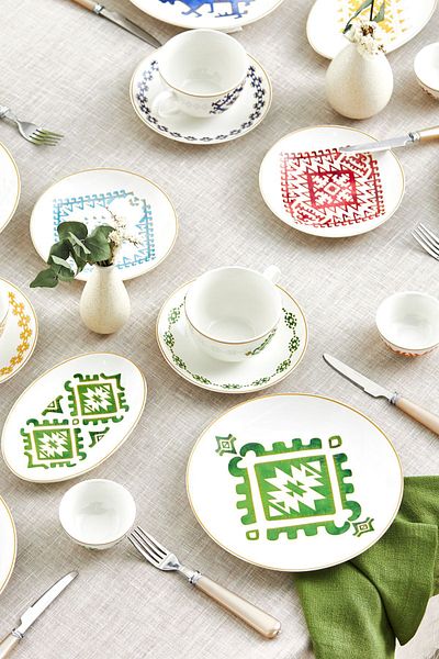 Karaca Forever Bone Rug 26 Pieces Breakfast Set for 6 Persons