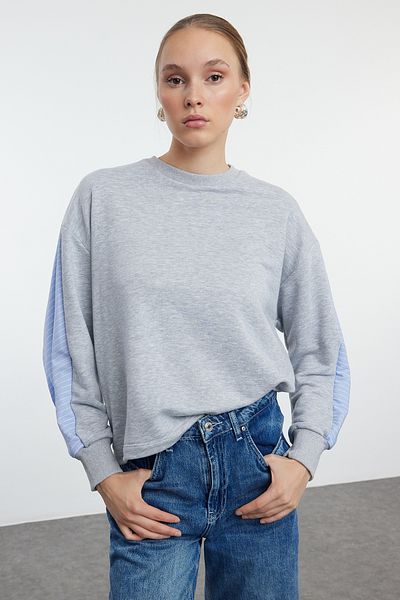 Trendyol Collection Comfortable Fit - Gray Poplin Detailed Knitted SWeatshirt TWOAW25sw00152