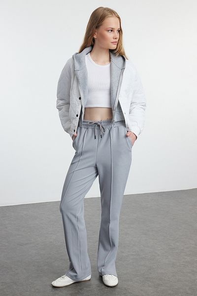 Trendyol Collection Παντελόνι με γκρι ίσιο κόψιμο με ραβδώσεις με μέση - TWOAW25PL00025