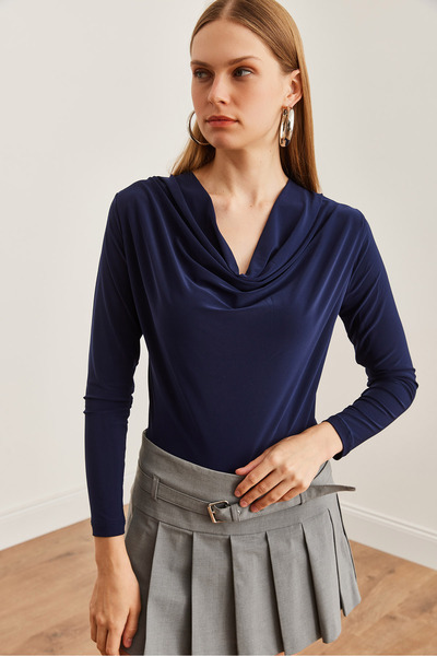 Olalook Темно-синя блузка з коміром Degaje жіноча ткана BLZ19002713