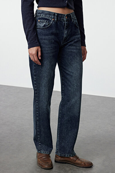 Trendyol Collection Éjfélkék egyenes farmernadrág - normál derék TWOAW25JE00087