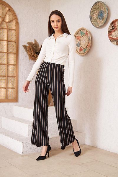 Darlin Moda Women's Black Striped Crepe Trousers Dm48325