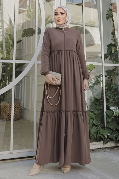 InStyle Συγκεντρωμένη λεπτομέρεια Abaya με φερμουάρ - Καφέ