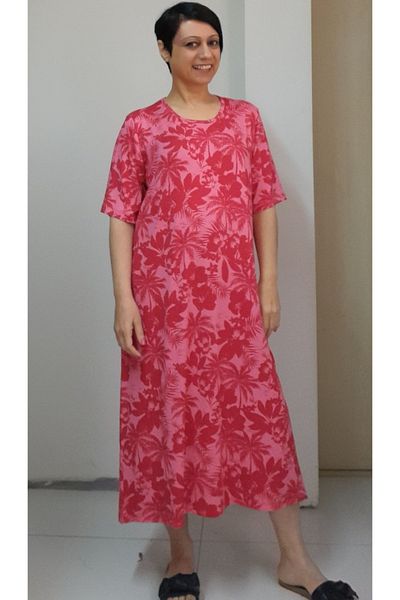 Mertcan Butik Φόρεμα με στρογγυλή λαιμόκοψη ροζ κόκκινο σχέδιο από χτενισμένο βισκόζη
