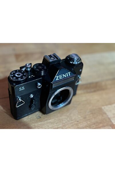 tayfuntufan antika koleksiyon Zenit 11 fotoğraf makinası - lensi yoktur - sor...