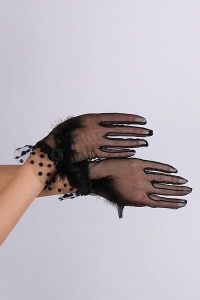 Hayalperest boncuk Polka Dot Black Short Bridal Gloves - Feather and Rose Detail