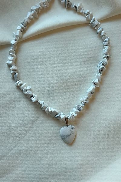 badeaccessories Certified Howlite Heart Broken Stone Natural Stone Necklace