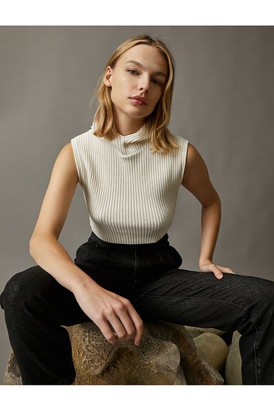 Koton Gerippter ärmelloser Strickpullover