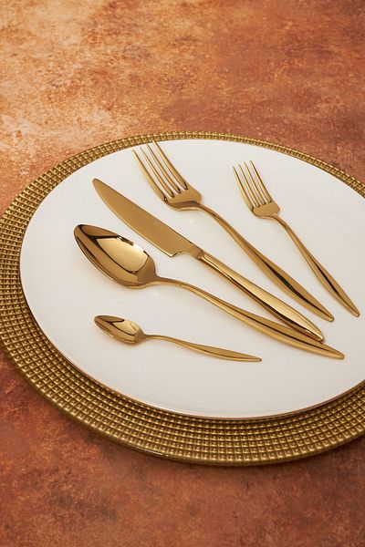 Karaca Ilıca Gold - 30-Piece Fork, Spoon and Knife Set for 6 People