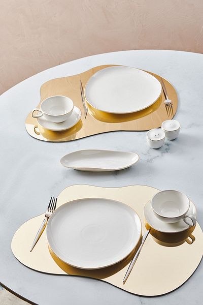 Karaca Streamline Middle Gold 28 Piece Breakfast/Serving Set for 6 Persons